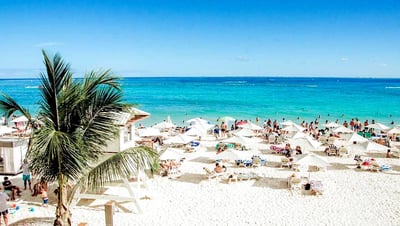 mamitas-beach-club